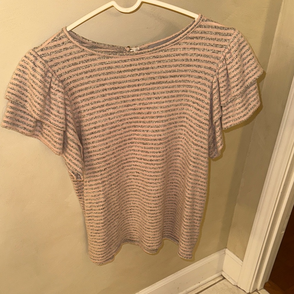 Chic Striped Pink and Gray Short Sleeve Top. So soft, feels like sweat pants!